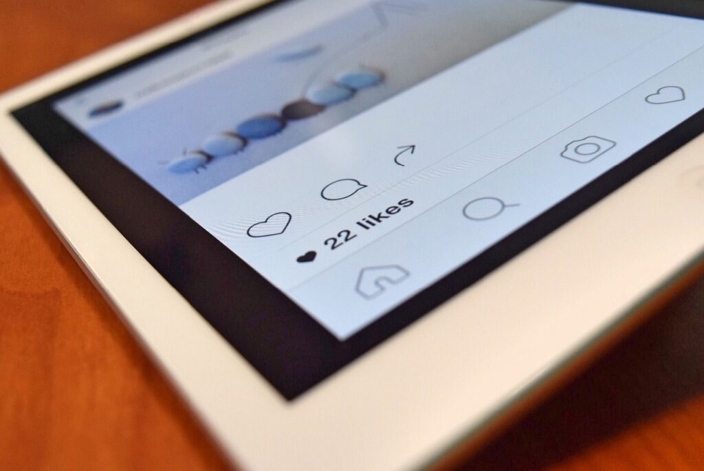 instagram, tablet, device, technology, digital, like, instagram, instagram, instagram, instagram, instagram